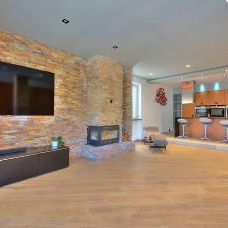 La Pineta - Country Luxury House. Portofino Park Apartamento *